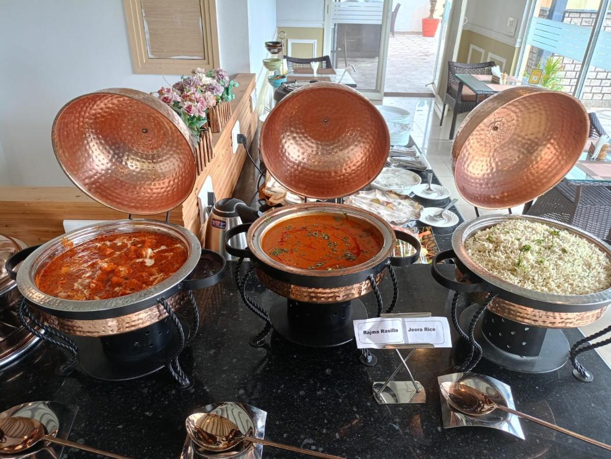 Pine Maderas By Embrace Apartment Kasauli Ngoại thất bức ảnh