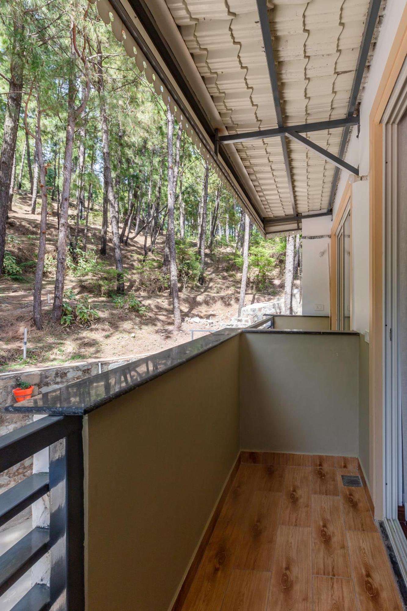 Pine Maderas By Embrace Apartment Kasauli Ngoại thất bức ảnh