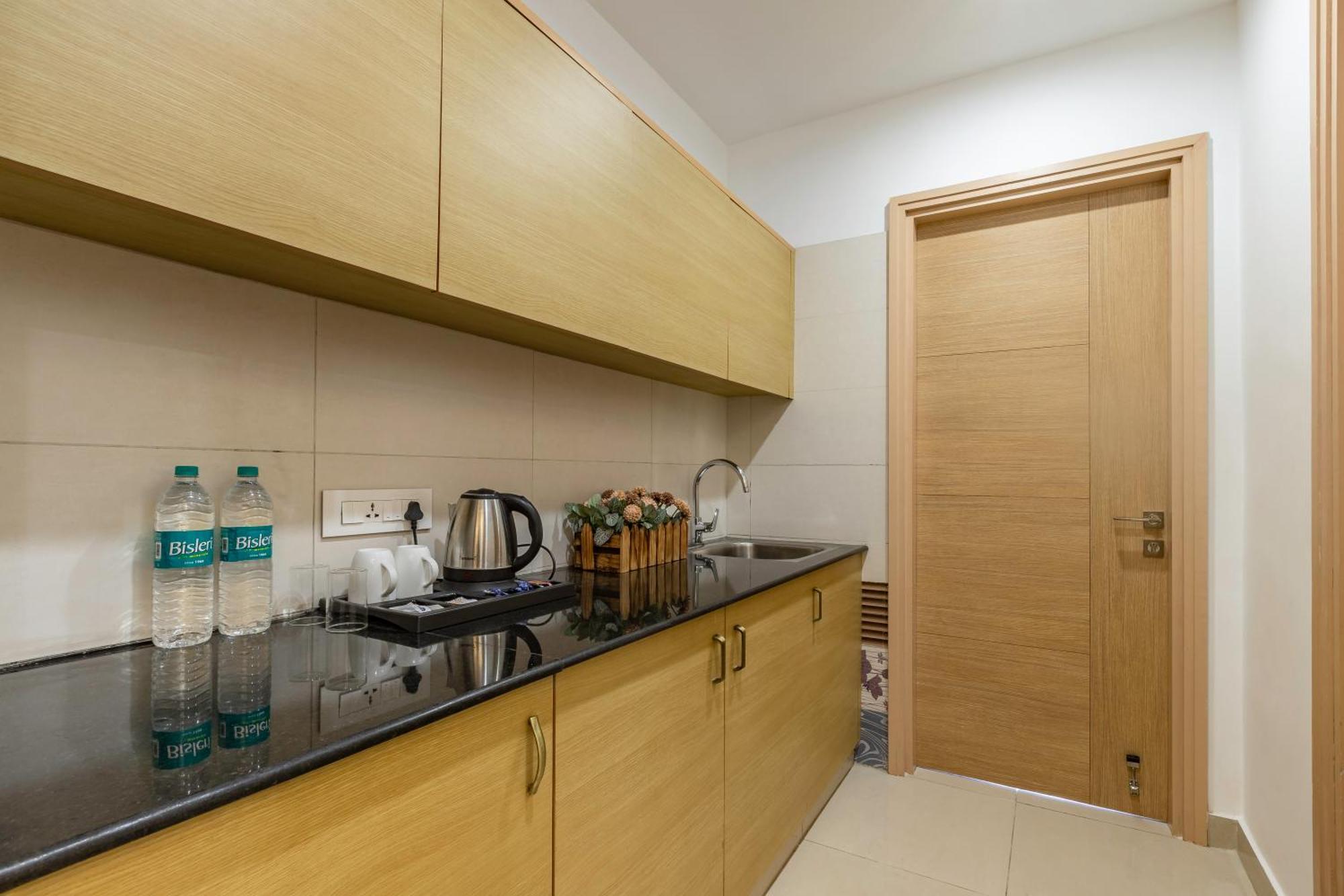 Pine Maderas By Embrace Apartment Kasauli Ngoại thất bức ảnh